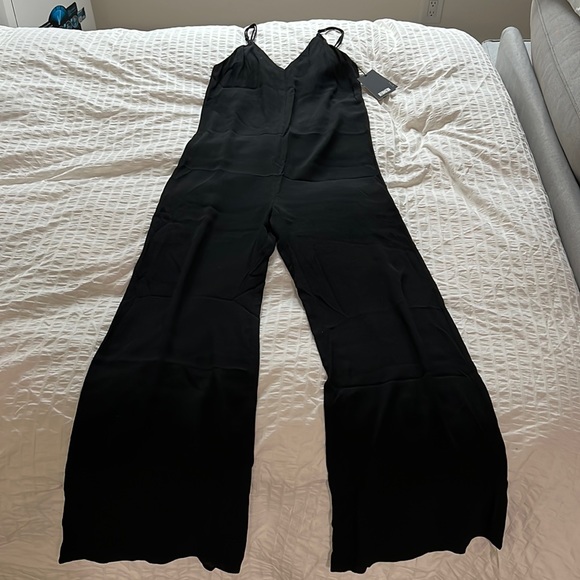 Reformation Milly jumpsuit - Picture 2 of 7